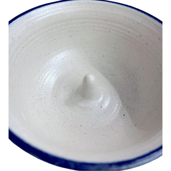 Artisan Ceramic Apple Baking
Dish - a Pair signed by Artist - Picture 6 of 11